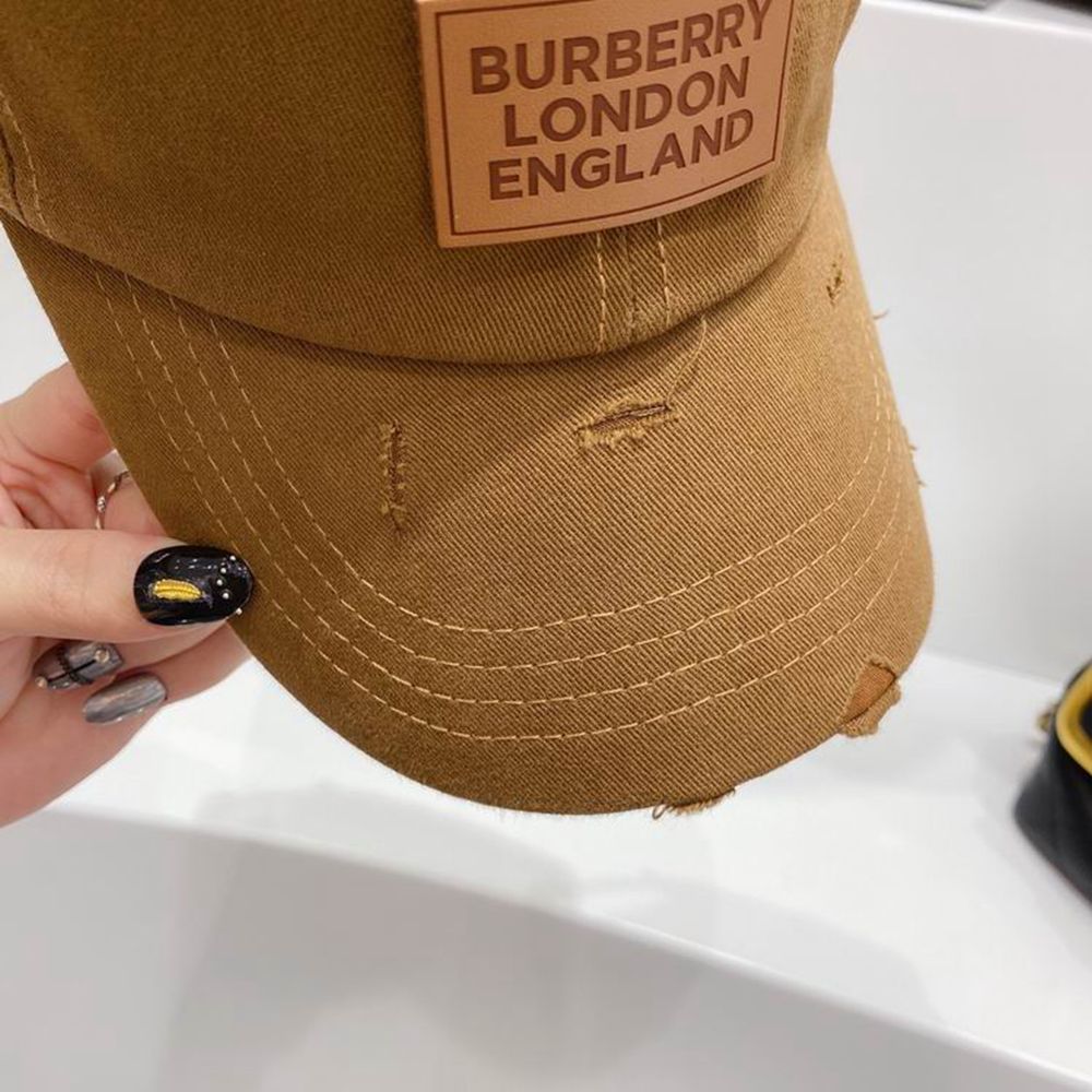 B**rry hat